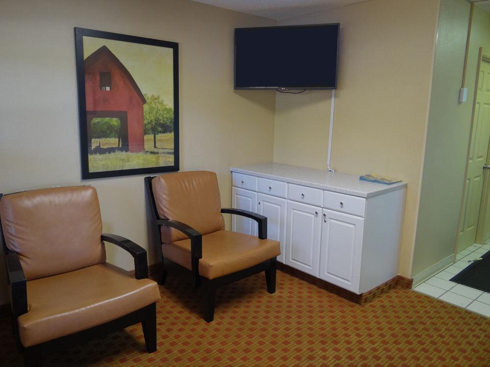 Extended Stay America Select Suites - Raleigh - Research Triangle Park - Hwy 55 Durham Buitenkant foto