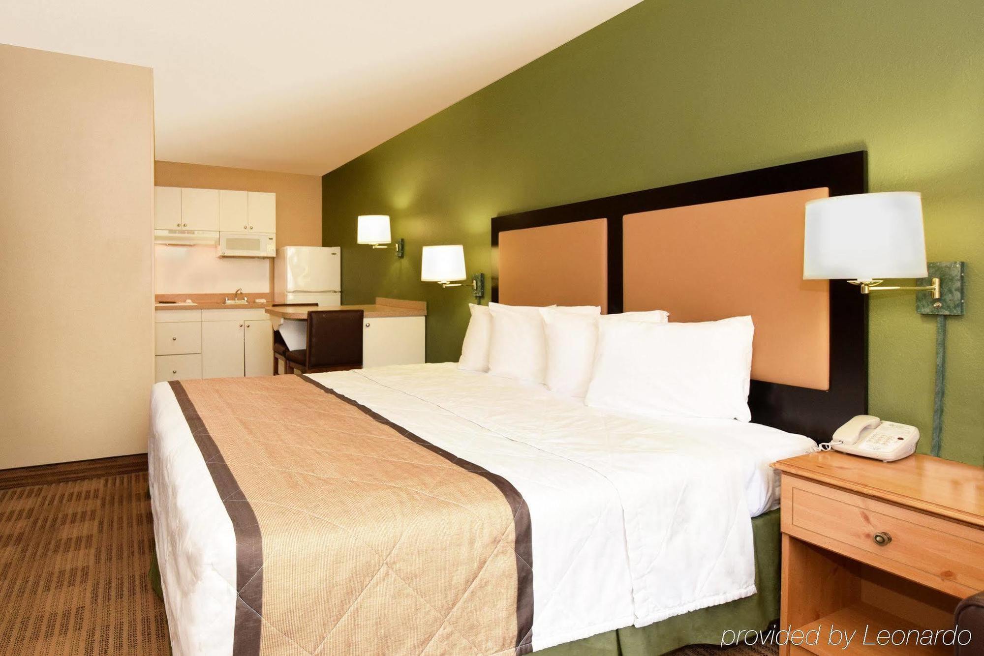 Extended Stay America Select Suites - Raleigh - Research Triangle Park - Hwy 55 Durham Buitenkant foto